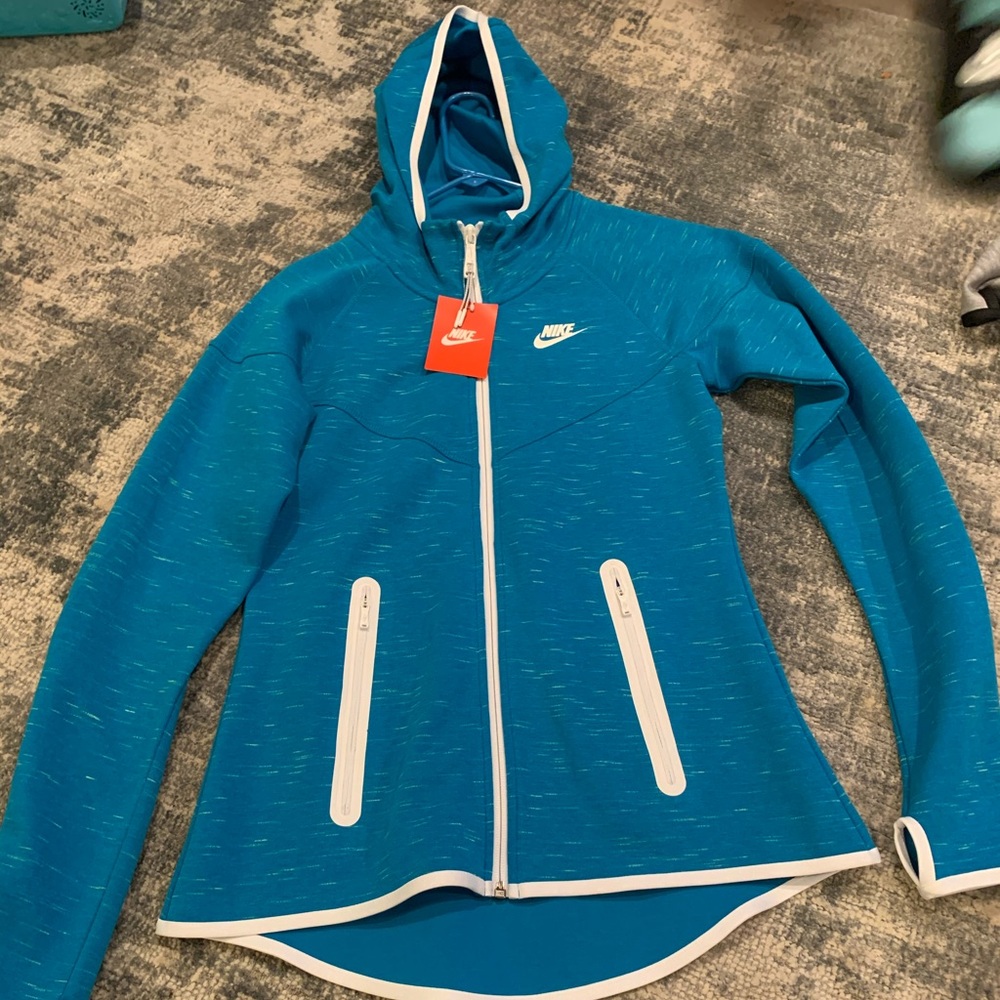 Nike tech cost